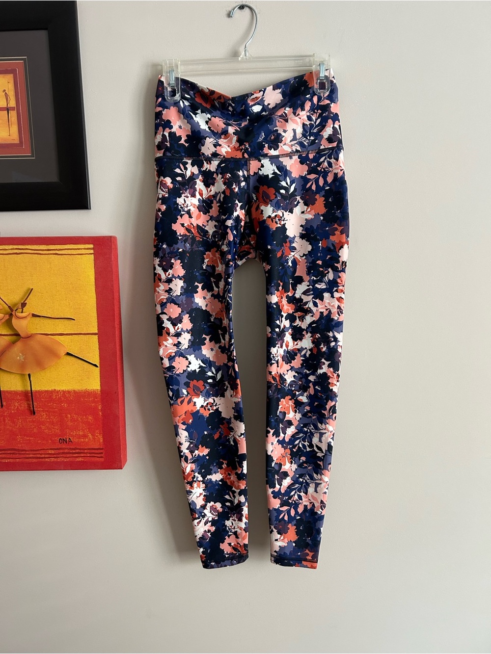 2/$30 Old Navy Floral High-Rise Leggings in Navy, Pink and Coral NWOT